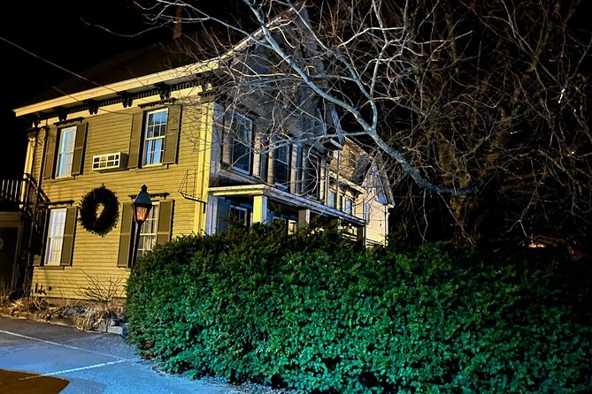 90-Minute Ghost Walking Tour in Boothbay Harbor - Value check: why $29.99 can make sense