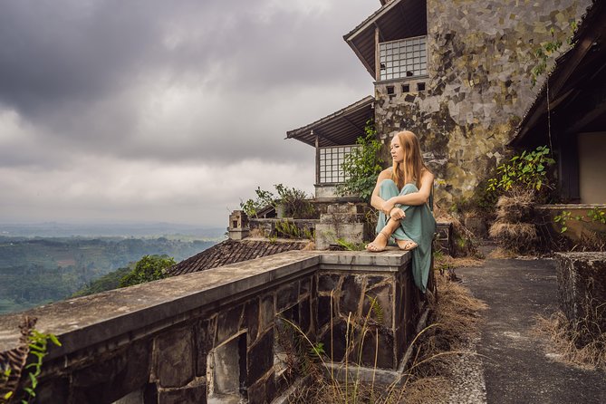 Bali Ghost Tour: The Biggest Abandoned Hotel in Bali - Photo strategy for a 10-hour route (without killing the mood)
