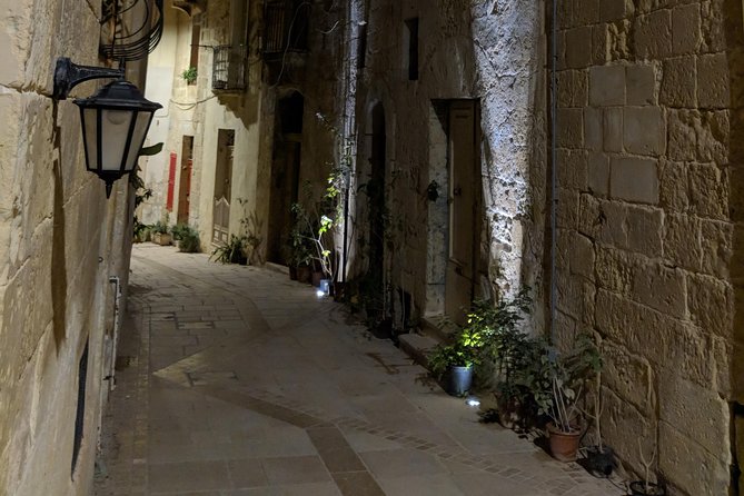 Birgu (Vittoriosa) Ghost and Crime Tour - Birgu after dark: why Vittoriosa works for ghost-and-crime