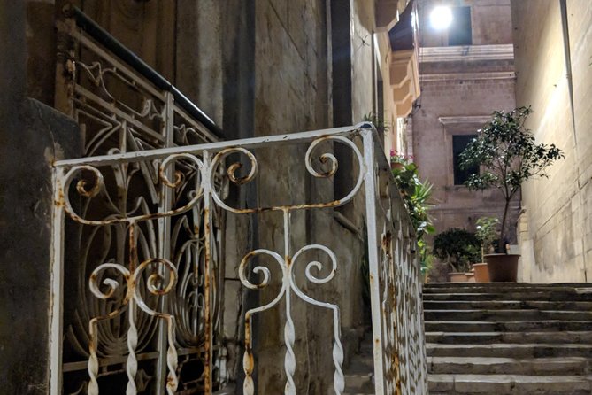Birgu (Vittoriosa) Ghost and Crime Tour - How the guide keeps the tour from turning into a map march