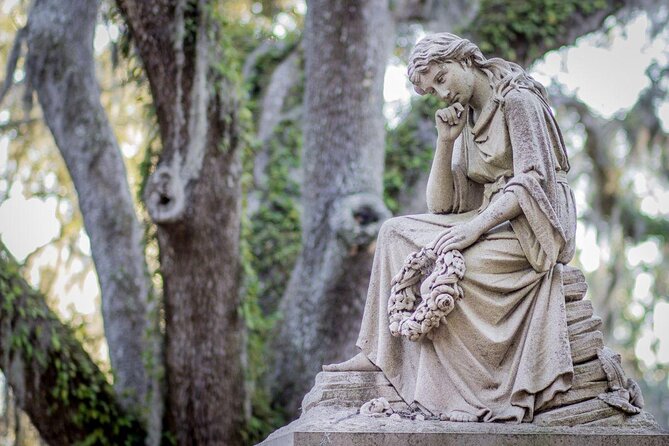 Bonaventure Cemetery's Secret Society Ghost Tour - Shannon Scott Tours: where the evening starts (and why the first stop matters)