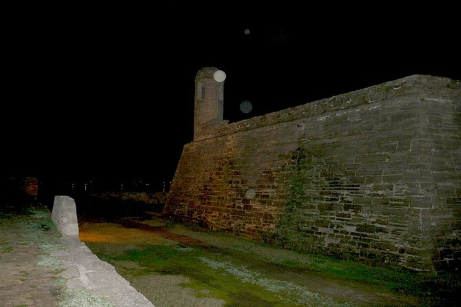 Bones Under Us, Ghost Tour with Archeology - What the 1.5-Hour Night Walk Feels Like
