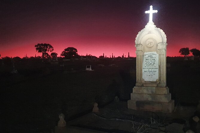 Charters Towers Cemetery Ghost Tour In Lynd Highway - How the 2-Hour Walk Feels: Pace, Group Size, and What You’ll Do