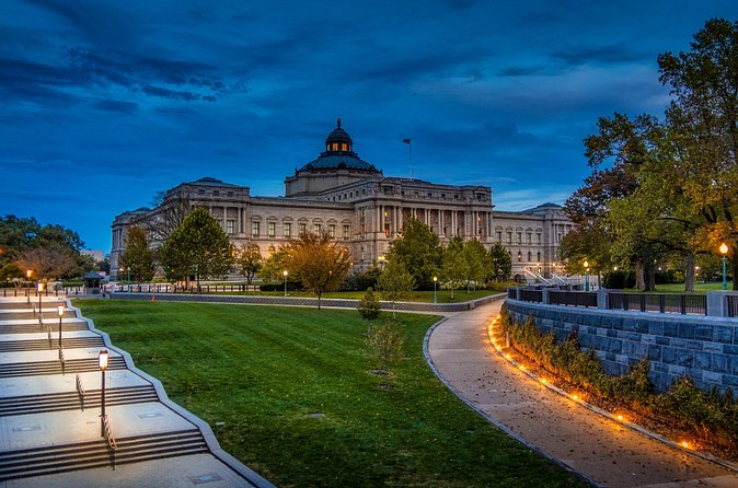 Dark History: Scandals of Capitol Hill Evening Walking Tour - Stop 2: Supreme Court Area and the Old Brick Capitol Story