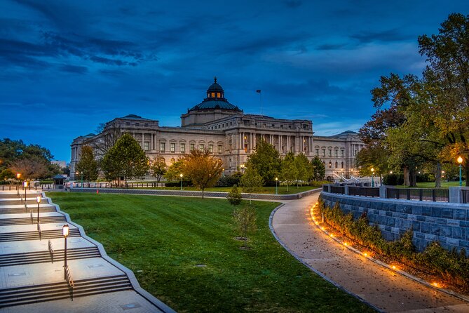 Dark History: Scandals of Capitol Hill Evening Walking Tour - Stop 3: The U.S. Capitol Highlights and the Inside-Politics Angle
