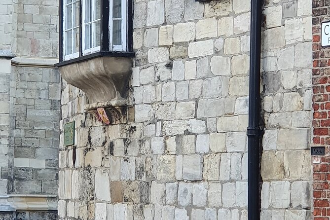 Dark Tales of York. Private ghost tours. - Timing, weather, and what to wear for a night walk