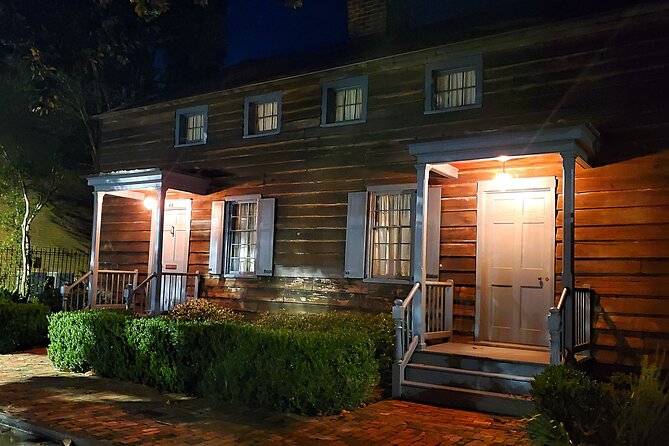 Doctor Buzzard's Goodtime Ghost Tour - Key Things I’d Bet You’ll Notice