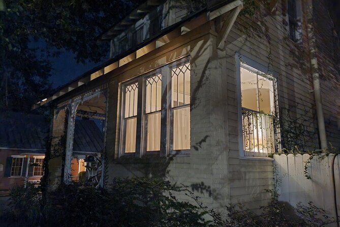 Doctor Buzzard's Goodtime Ghost Tour - Greene Square: Ghosts, Secrets, and a Tender Kind of Horror