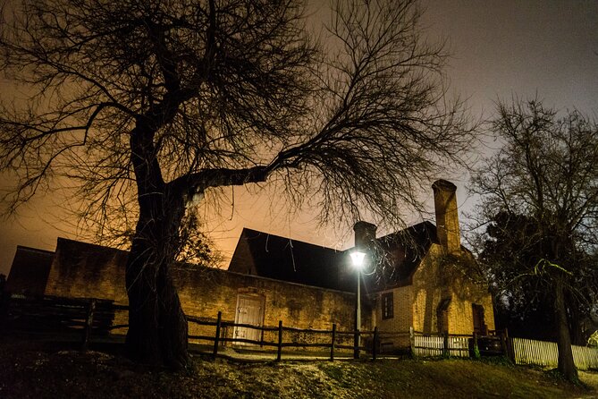 Edge of Midnight Witching Hour Williamsburg Ghost Hunt w/ Gear - Stop 4: Merchants Square, Powder Magazine Area, and Light Anomalies