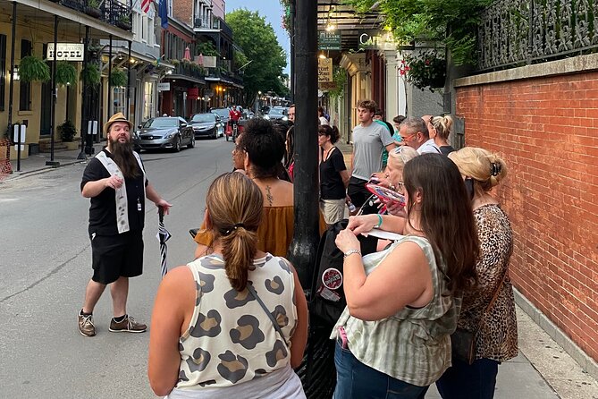French Quarter Ghost Tour - Using the EMF ghost detector: what you’re doing during the walk