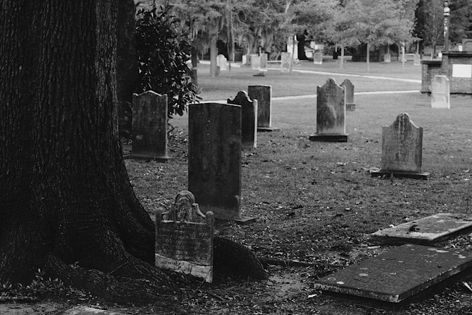 Genteel and Bard's Savannah Dark History and Ghost Encounter Walking Tour - Final Stretch: Genteel & Bard Stops and the Extra Locations