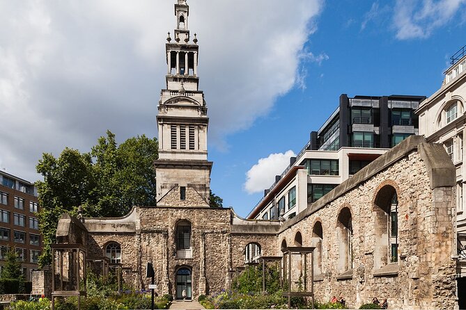 Ghastly Ghost Walking Tour in London - The guide is the product here—George’s style and why it works