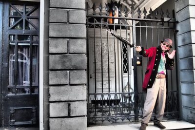 Ghost and Vampire Walking Tour Of The French Quarter - Where the Tour Starts and Ends (and Why It Matters)