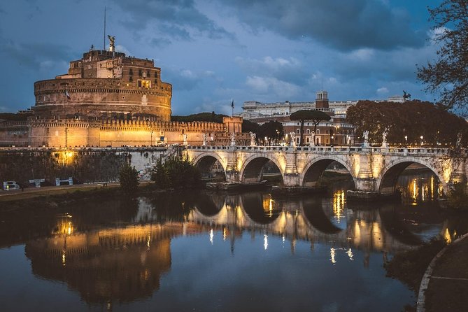 Ghost & Legends in Night Rome Walking Tour - Piazza Farnese: Wealth, Parties, and a Secret-Passage Legend