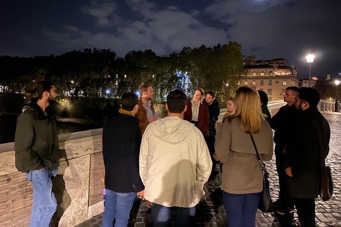 Ghost & Legends in Night Rome Walking Tour - Via del Mascherone and Vicolo dei Venti: Little Madonnas and Crime-Prevention Lore