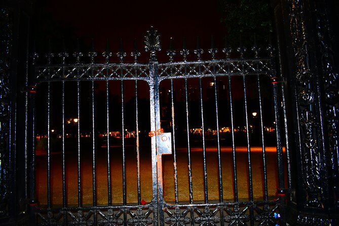 Ghost Stories and True Crime Walking Tour of the French Quarter - Stop 3: the Mississippi River, the story engine of the city