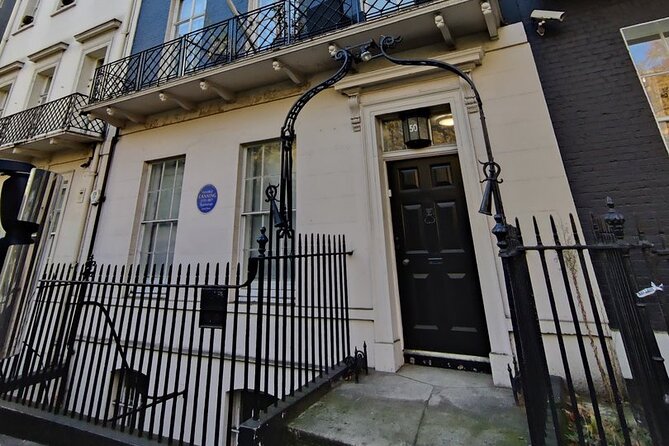 Ghost Tour of Mayfair - Start at Grosvenor Square and head into Green Park’s dark underworld