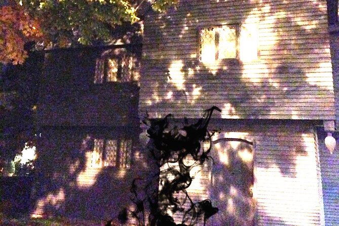 Haunted Footsteps Best Ghost & Paranormal Salem Tour - Practical tips to make the night better