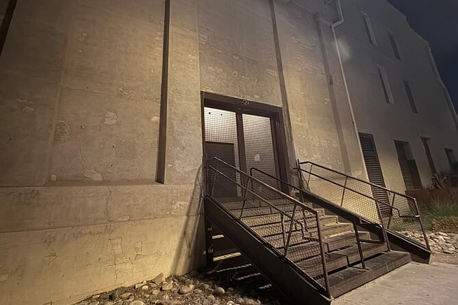 Haunted Jails, Rails and Grave Tales Ghost Tour - Guide quality and group energy (the stuff you feel early)