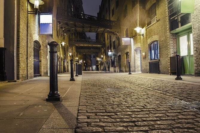 Haunted London: Ghost Hunt Self-Guided Walking Adventure - Berkeley Square: a quiet breath with old roots