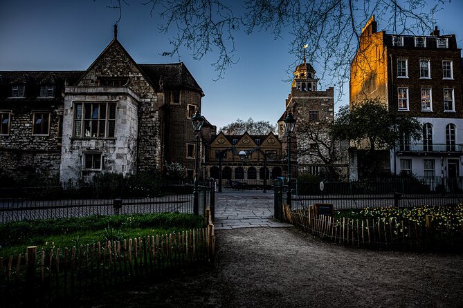 Haunted London: Night Ghost Walking Tour - Anchor Bankside pub and The Clink Prison Museum: your final chapter of chains