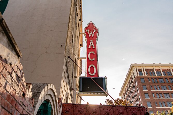 Haunted Private App Guided Ghost Walking Tour in Waco - City Hall Stop: The Lynching Story