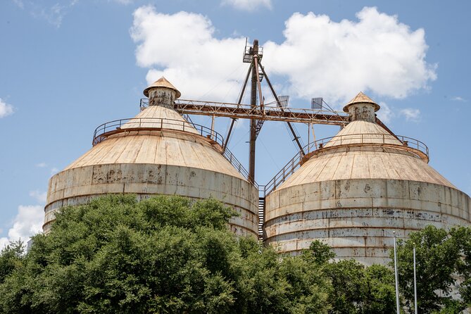 Haunted Private App Guided Ghost Walking Tour in Waco - Stop 1: Magnolia Market and the Silo-Origin Haunting