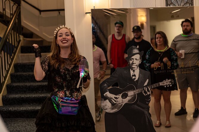 Haunted San Antonio Booze and Boos Ghost Walking Tour - Bar 414 and a famously haunted hotel stop