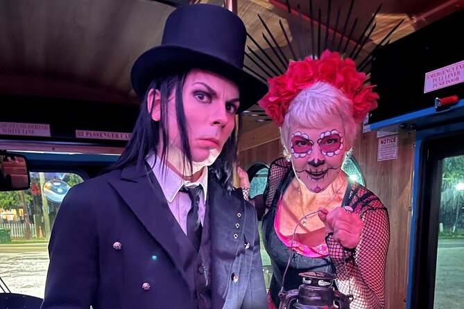 Haunted Sarasota Trolley: Ghost Stories, Mysteries, Spooky Fun - Entering the Haunted Sarasota Trolley: a moving storybook
