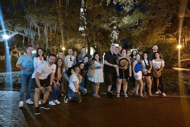 Hell Cat Ghost Tour - Savannah's Haunts and Horror - Night Haunts in the Squares: What This Tour Feels Like