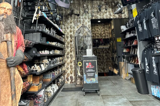 Hollywood Medieval Torture Museum Ticket with Ghost Hunting - Stop 1: your audio-guided walkthrough (English or Spanish)