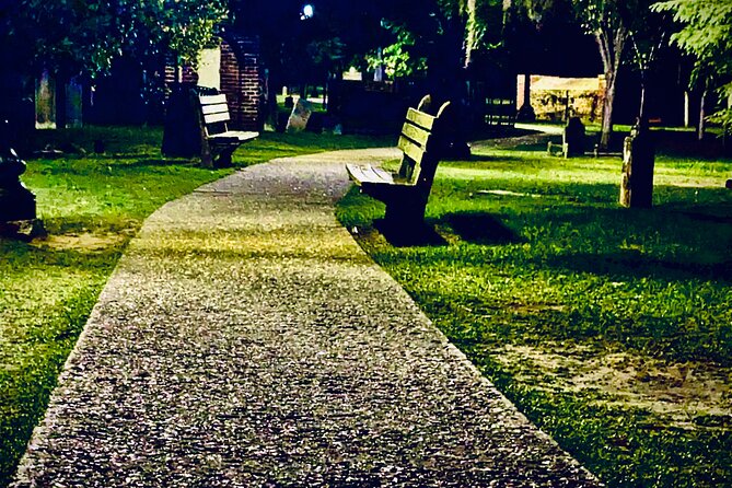 Interactive Paranormal Ghost Walking Tour in Savannah Georgia - What I’d Bring (Besides Your Curiosity)