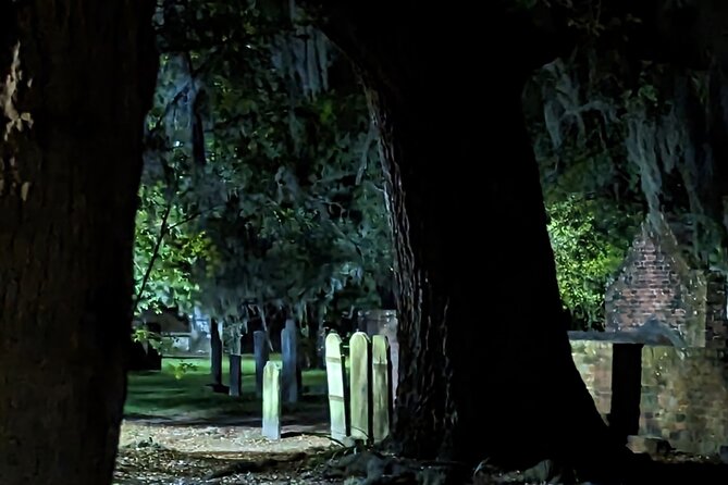 Interactive Paranormal Ghost Walking Tour in Savannah Georgia - Stop-by-Stop: Savannah’s Haunted Places in the 2-Hour Route