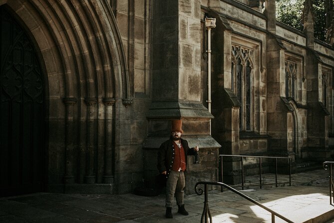 Leeds Ghost Tour Explore the Haunting History of Leeds - The quick stop you can’t miss: swim with a buddy