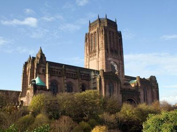 Liverpool Ghost Walking Tour - Meeting at Hope Street and what the 90 minutes feels like