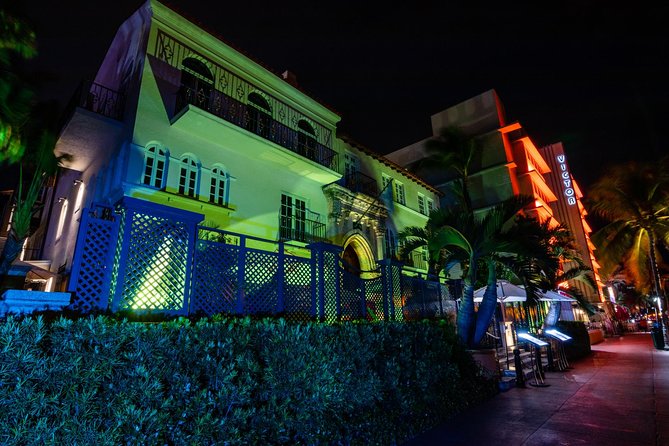 Menace, Murder & Malice: Miami Ghost Tours - How the tour is structured: a simple walk with a clear start
