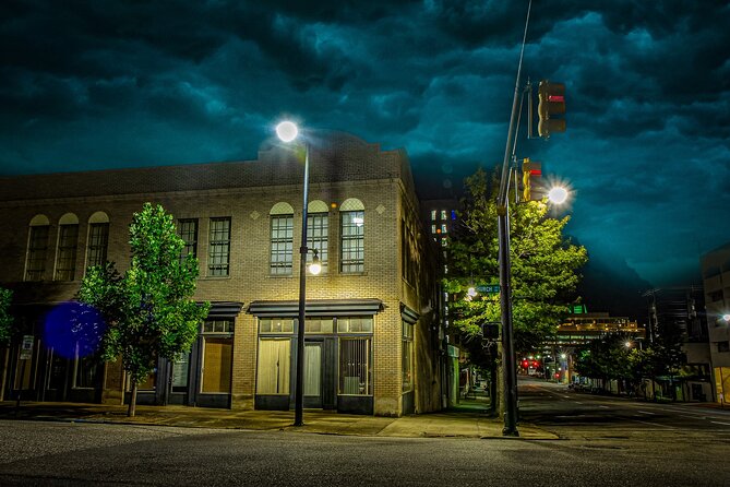 Montgomery Mysteries, Murder & Malice Ghost Tour - Stop 3: Alabama State Capitol with a flicker-and-figure story (about 7 minutes)