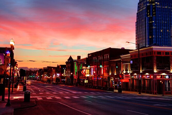 Nashville Carnage and Chaos Ghost Tour - Practical tips for a smooth 8:00 pm start