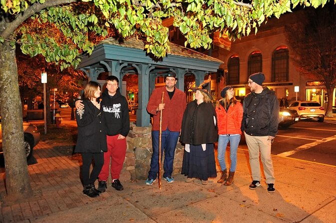 New Haven's Ghost Walk - How the Guide Makes (or Breaks) a Ghost Walk