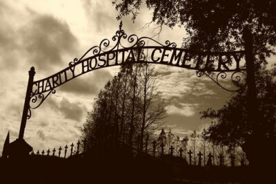 New Orleans Cemetery and Paranormal Investigation Bus Tour - Masonic Temple Cemetery #2: the architecture is the main spooky clue