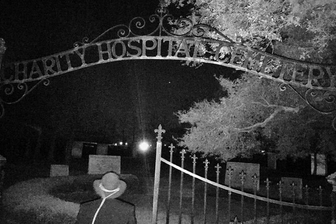 New Orleans Cemetery and Paranormal Investigation Bus Tour - The guide factor: why Roy, Kendall, Henry, and Trish get named