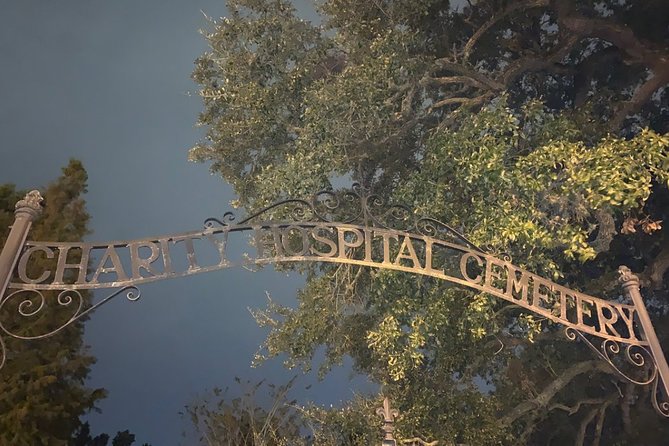 New Orleans Cemetery and Paranormal Investigation Bus Tour - What to pack (and what not to overthink)