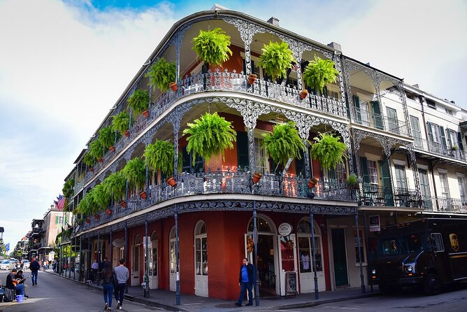 New Orleans Drunken Voodoo, Mystery, Paranormal, Supernatural and History Tour - Things to watch: reliability, drinks, and the EMF equipment fee
