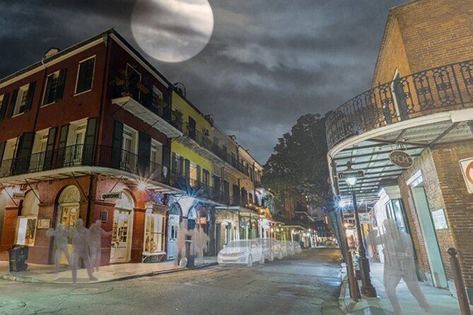 New Orleans Haunted Ghost Tour: Explore The Paranormal - Stop 3: 1041 Royal Street and vampire folklore with Louisiana flavor