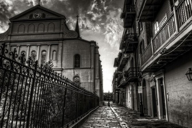 New Orleans Paranormal Investigation - Should you book this tour for real ghost hunters or curious skeptics?