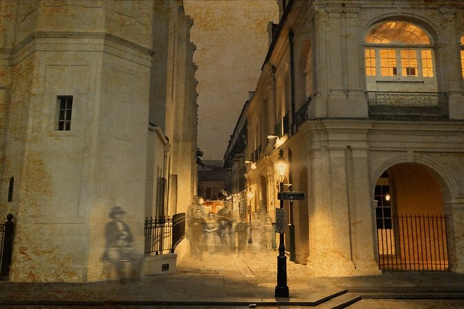 New Orleans Yellow Fever Ghost Tour - Guide Quality, Group Size, and the Hearing Problem in the Streets