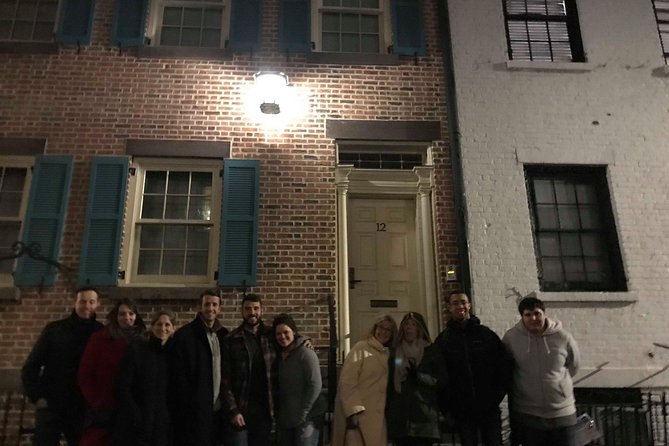 New York City Ghost Tour of Greenwich Village - The walking reality: what you should wear and how to pace yourself