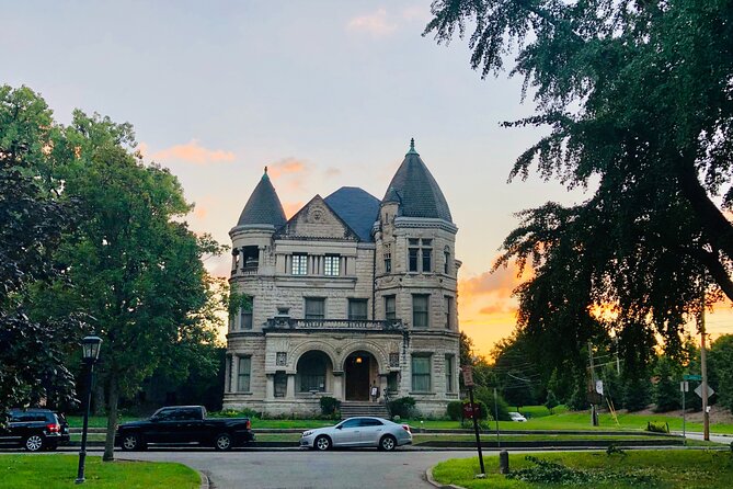 Old Louisville Ghost Tour as Recommended by The New York Times @ 4th and Ormsby - Central Park and the Witches’ Tree: the spooky landmarks that are easy to enjoy