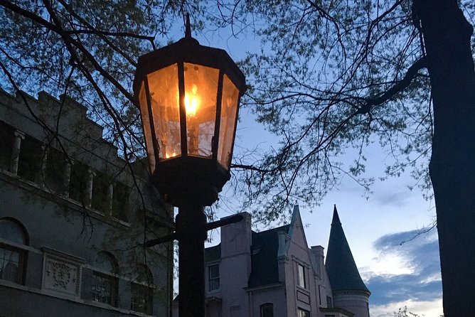 Old Louisville Ghost Tour as Recommended by The New York Times @ 4th and Ormsby - Practical tips so your ghost tour stays fun (not annoying)