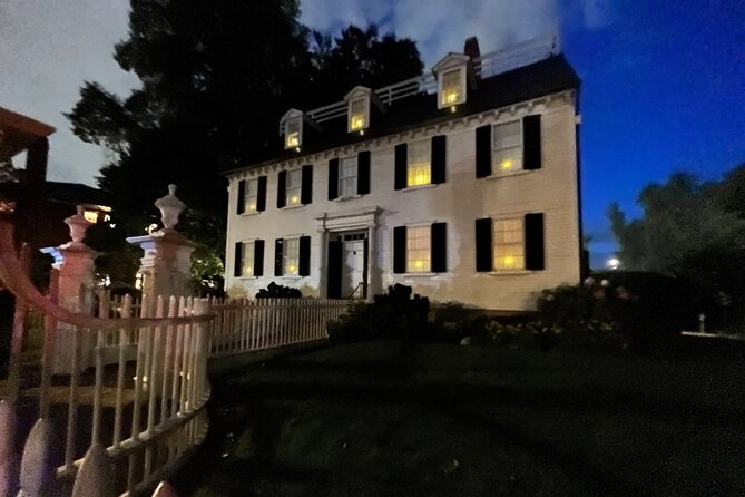Old Salem Ghost Tour with Ghost Hunting Gear - Price and Logistics: What $22 Buys You in Salem